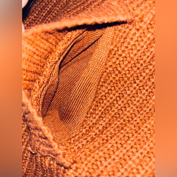 NINE WEST  Hooded Knit ~ Full Zip ~ Sweater.
MEDI/ Rusted chest brown! - Picture 12 of 15